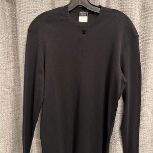 Chanel Black Quilted Knit Long Sleeve Top with CC Logo – Size S